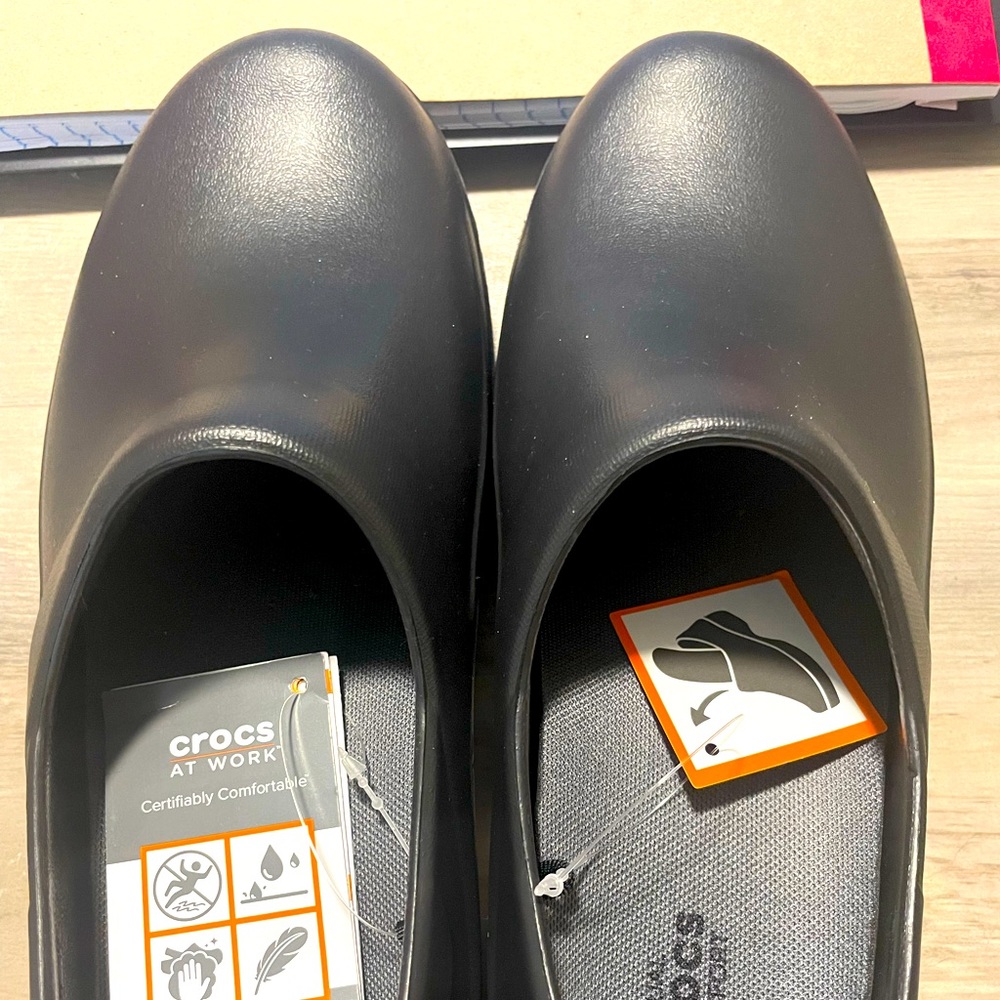 Crocs - Neria Pro II, womens size 9